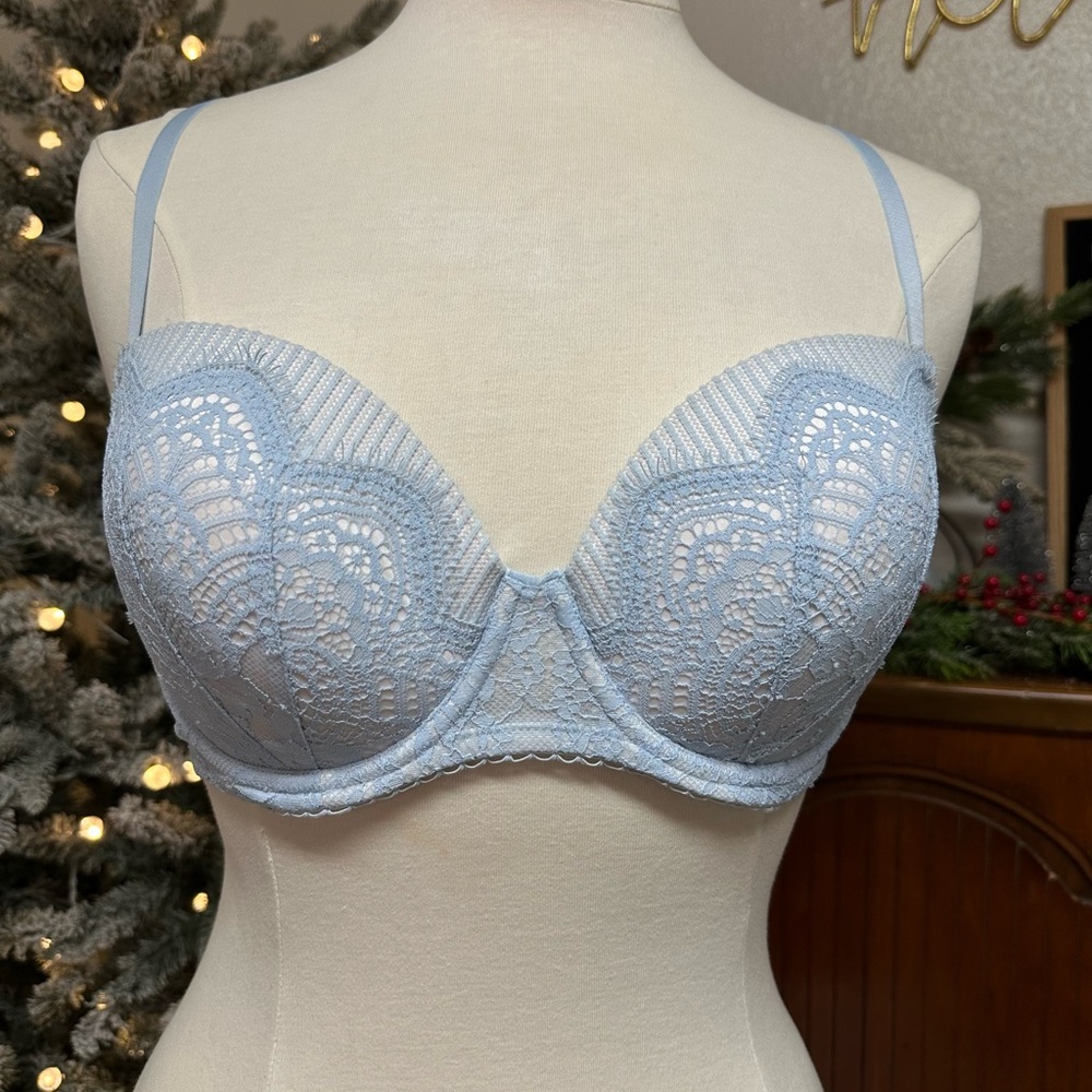 Victoria’s Secret Light Blue Lace Bra | 36D (D80)